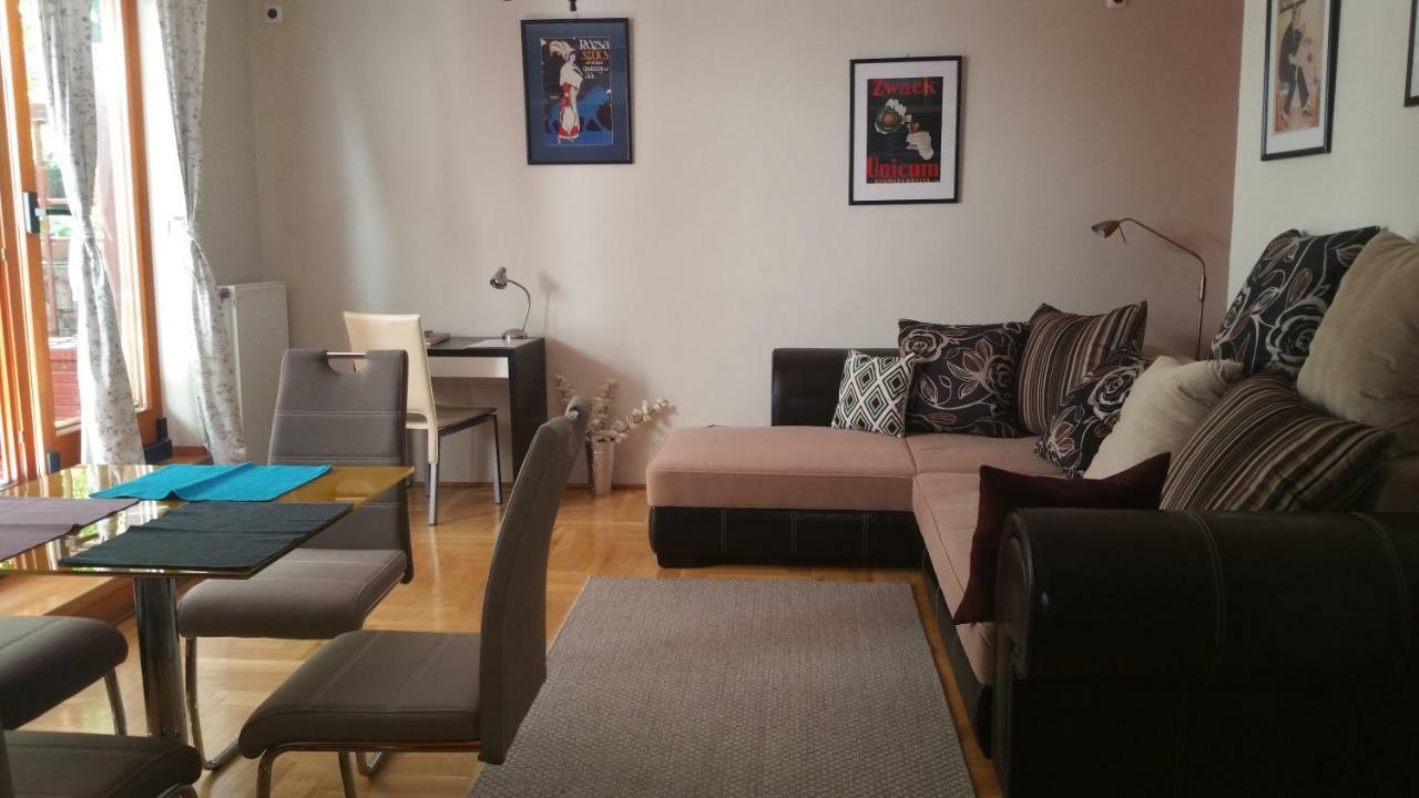 Downtown Garden Isle In Urban Style-Free Parking Apartment Budapest Exterior photo