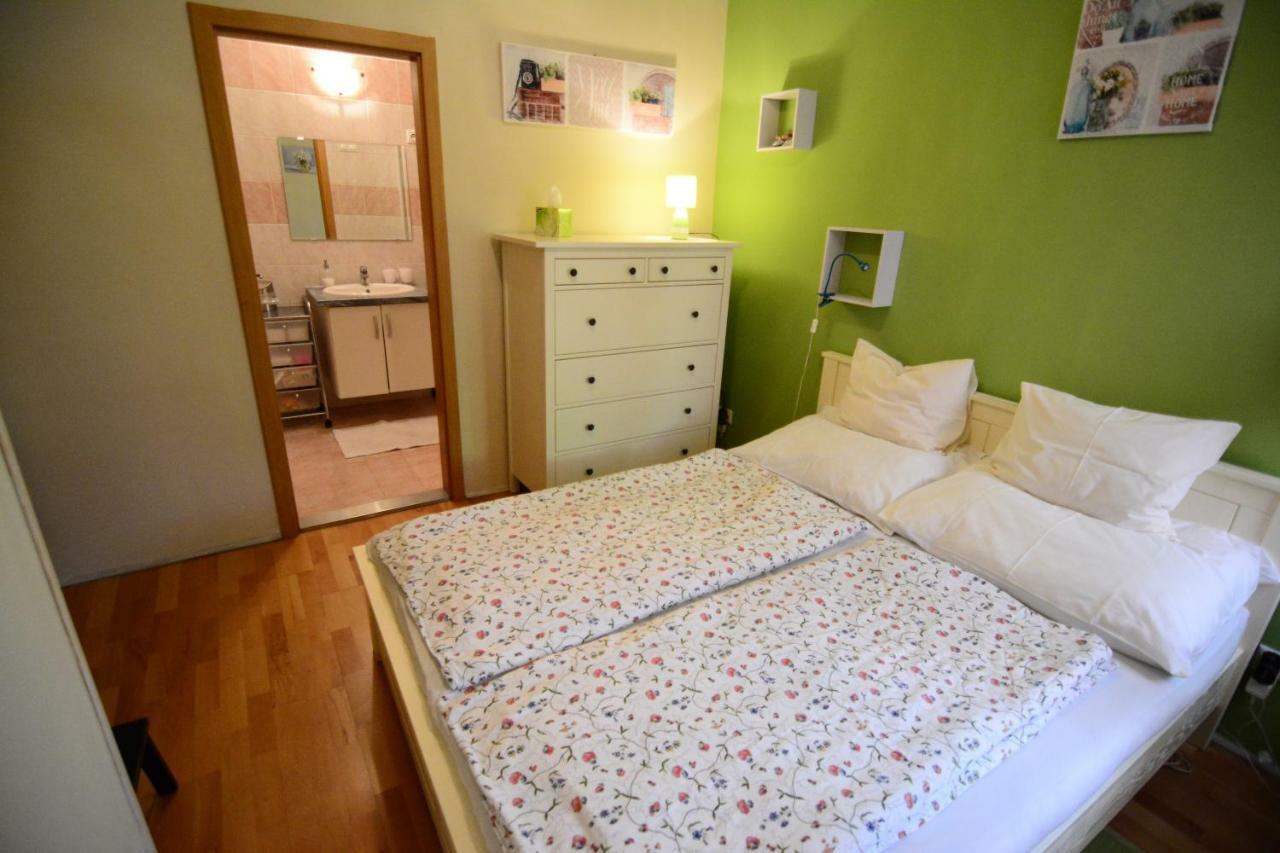 Downtown Garden Isle In Urban Style-Free Parking Apartment Budapest Exterior photo