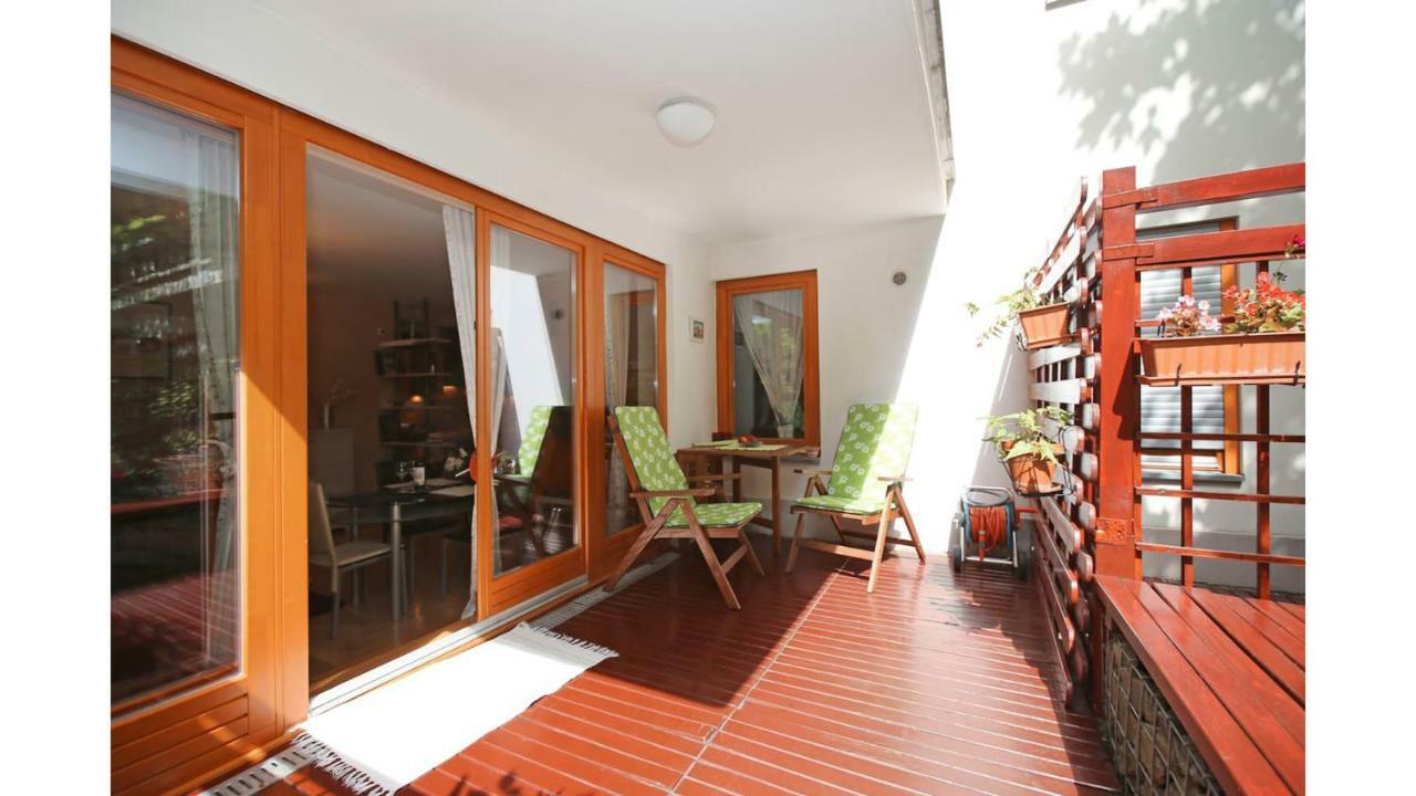 Downtown Garden Isle In Urban Style-Free Parking Apartment Budapest Exterior photo